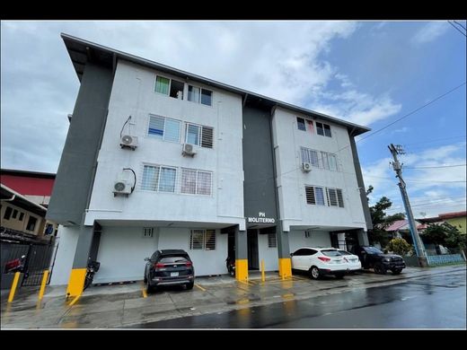 Río Abajo, Distrito de Panamáのアパートメント・コンプレックス