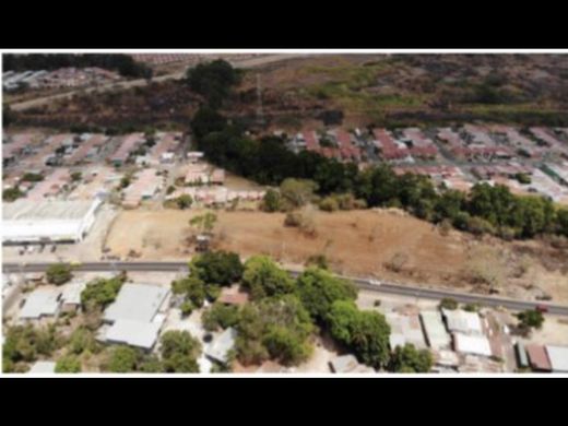Terreno a Pacora, Distrito de Panamá