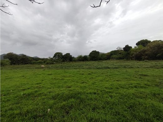 ‏בתים כפריים או חוות ב  Capira, Distrito de Capira