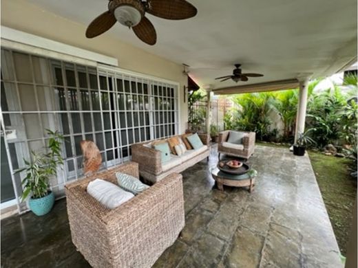 Luksusowy dom w San Francisco, Distrito de San Francisco