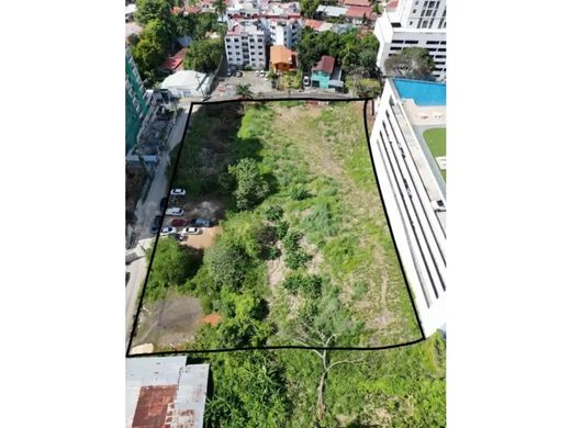 パナマシティ, Distrito de Panamáの土地