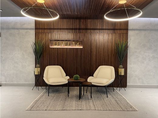 Ofis Bella Vista, Distrito de Donoso