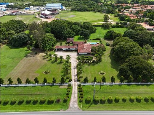 Luxus-Haus in Penonomé, Distrito Penonomé