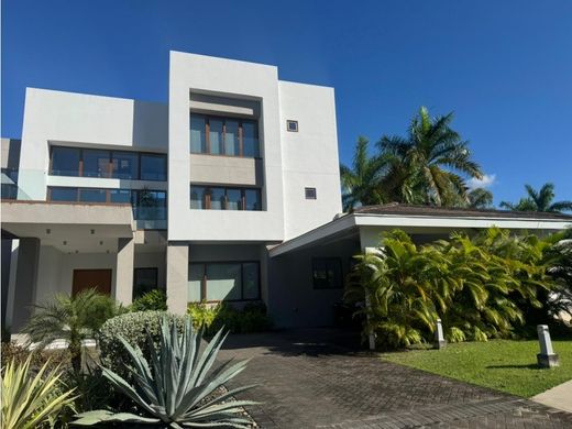 Maison de luxe à Juan Díaz, Distrito de Antón