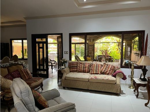 Casa de lujo en Tocumen, Distrito de Panamá