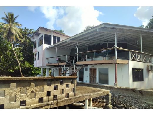 Hotel - Portobelo, Distrito de Portobelo