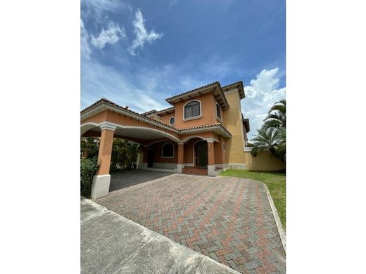 豪宅  Juan Díaz, Distrito de Antón