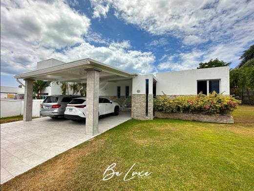 Casa di lusso a Río Hato, Distrito de Antón