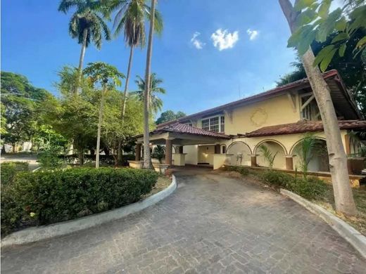 Arsa Ancón, Distrito de Panamá