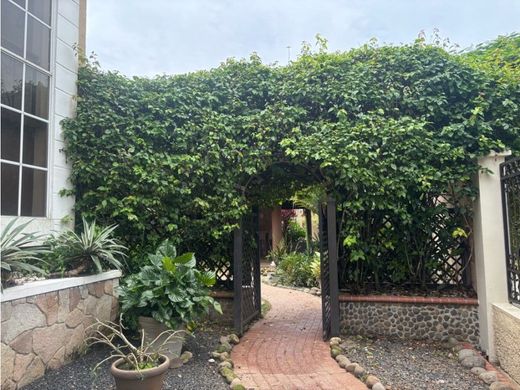 Casa di lusso a Albrook, Distrito de Panamá