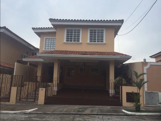 Luxury home in San Miguelito, Distrito San Miguelito