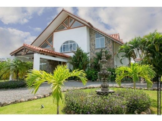 Luxury home in San Carlos, Distrito de San Carlos