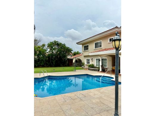 Πολυτελή κατοικία σε Juan Díaz, Distrito de Antón