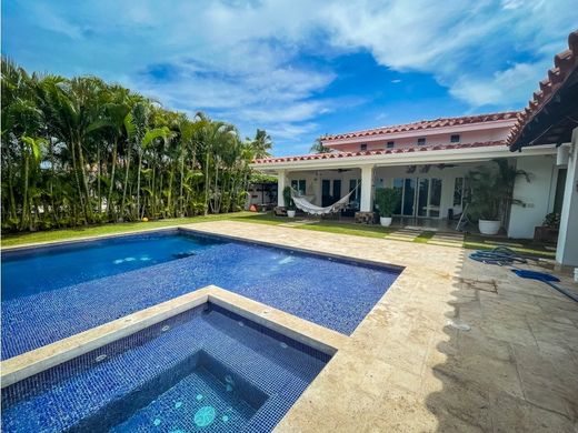 Luxury home in San Carlos, Distrito de San Carlos