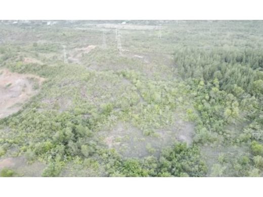 Grond in La Peña, Distrito de Santiago