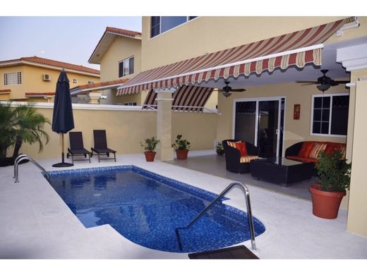 Lüks ev San Miguelito, Distrito San Miguelito