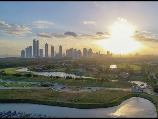 Land in Panama City, Distrito de Panamá