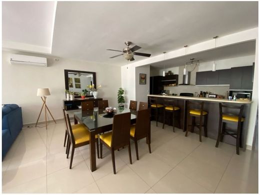 Luxus-Haus in San Miguelito, Distrito San Miguelito