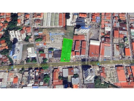 パナマシティ, Distrito de Panamáの土地