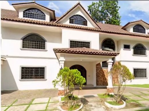 Casa de lujo en Albrook, Distrito de Panamá
