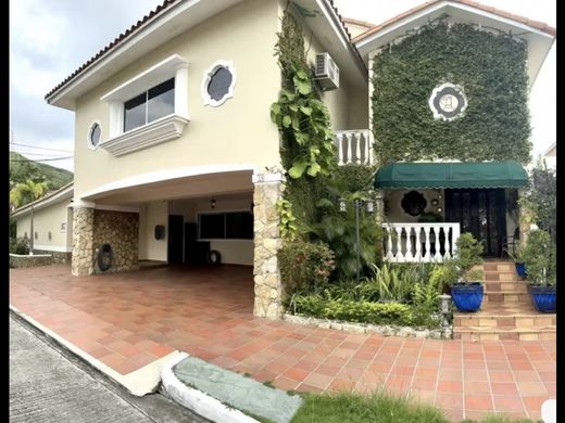 Luxus-Haus in San Miguelito, Distrito San Miguelito