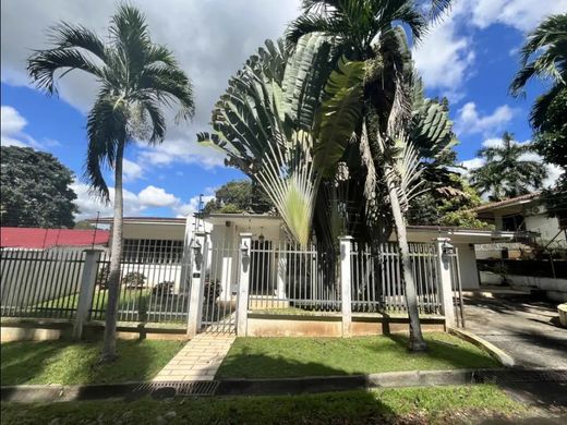 Luxury home in Ancón, Distrito de Panamá