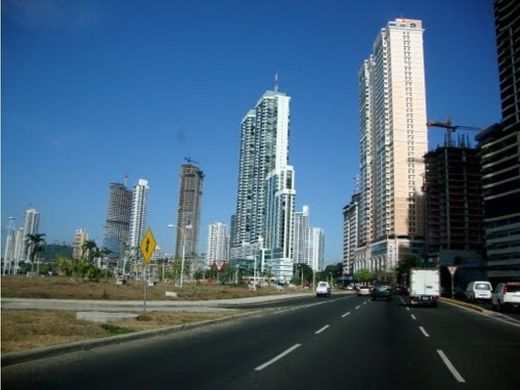 Residential complexes in Panama City, Distrito de Panamá