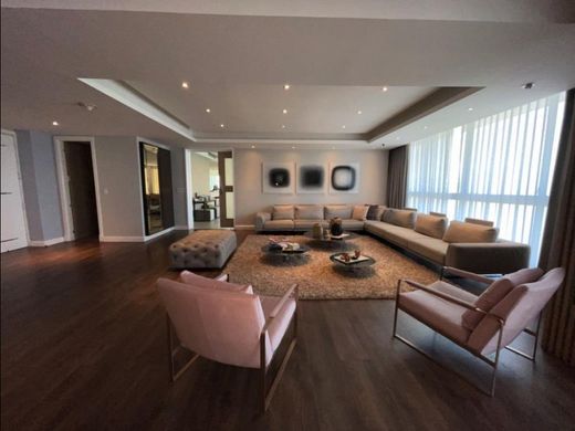 Apartment / Etagenwohnung in Paitilla, Distrito de Panamá