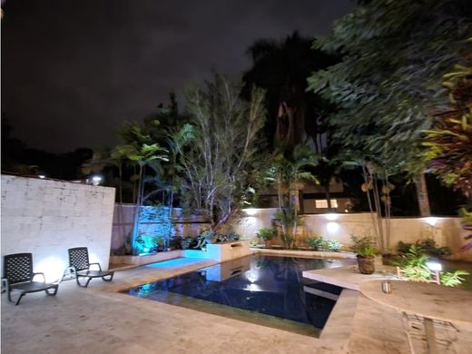 Casa di lusso a Albrook, Distrito de Panamá