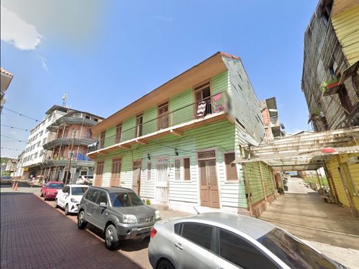 Wohnkomplexe in Panama-Stadt, Distrito de Panamá