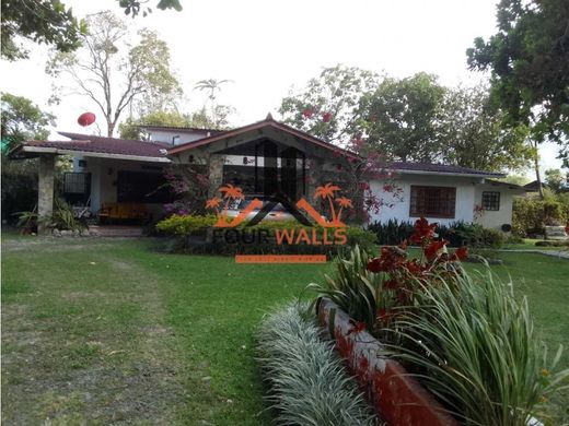 Casa de campo en Coclé, Distrito Penonomé