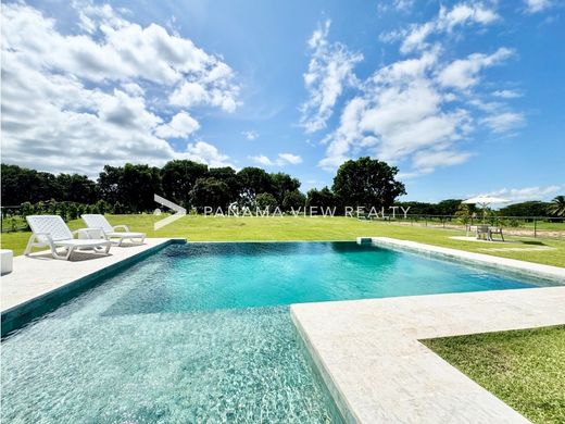 Luxury home in Buenaventura, Distrito de Portobelo