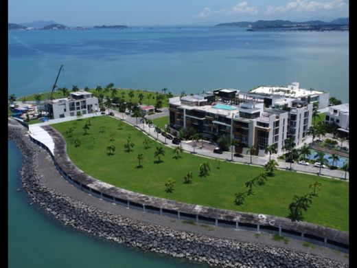 Teren w Panama, Distrito de Panamá