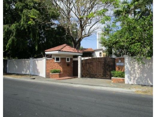 Maison de luxe à Altos de San Francisco, Distrito de La Chorrera