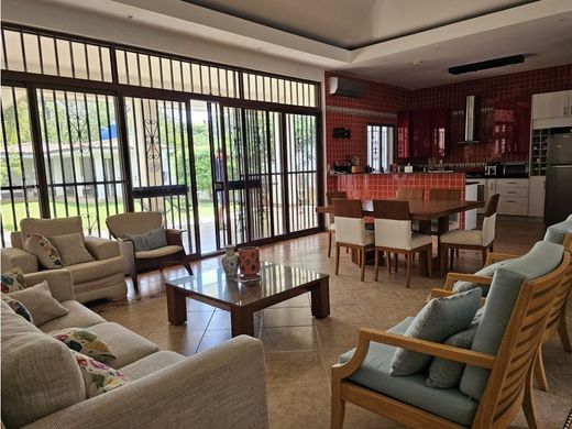 Casa de lujo en Chame, Distrito de Chame