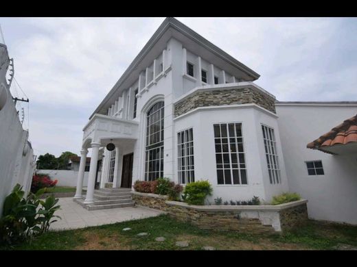 パナマシティ, Distrito de Panamáの高級住宅