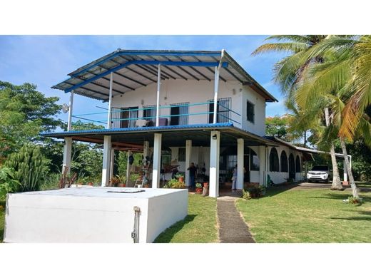 Cortijo o casa de campo en Nuevo Vigía, Distrito de Colón