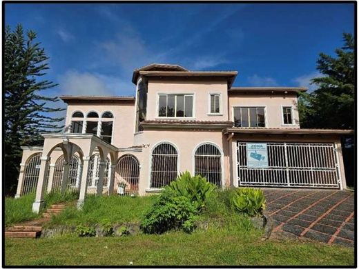 Luxus-Haus in Boquete, Distrito de Boquete