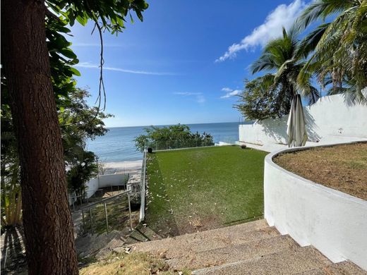 Luxury home in San Carlos, Distrito de San Carlos