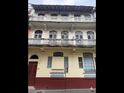 Appartementencomplex in Calidonia, Distrito de Soná