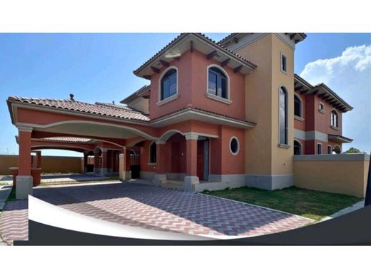 Πολυτελή κατοικία σε Juan Díaz, Distrito de Antón