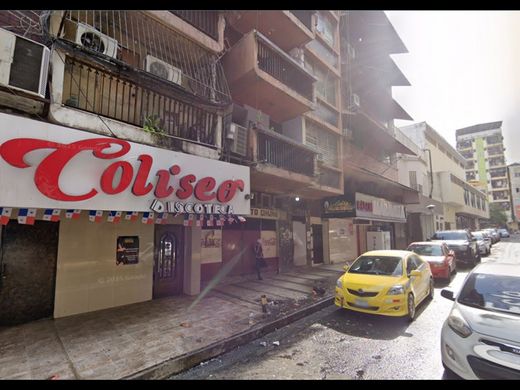 Residential complexes in Panama City, Distrito de Panamá