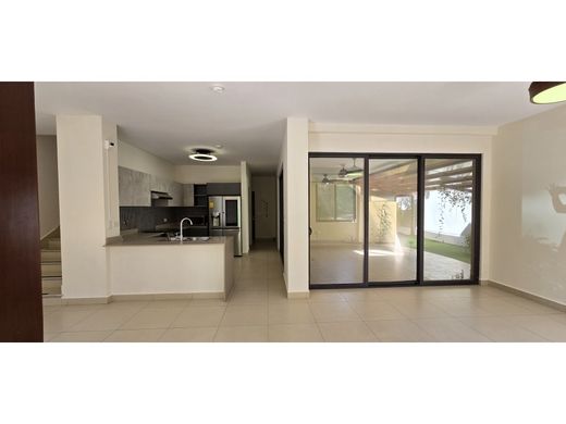 Luxury home in Arraiján, Distrito Arraiján
