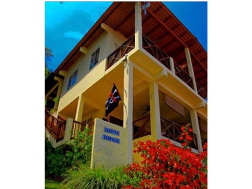 Edificio en Taboga, Distrito de Taboga