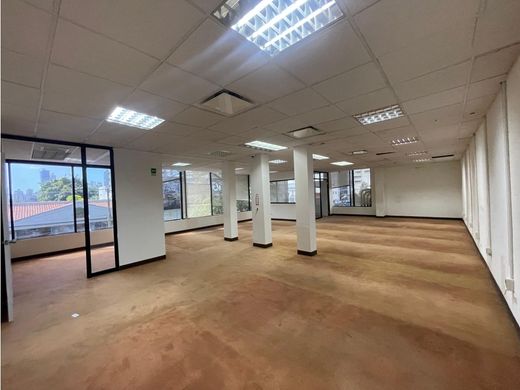 Escritório - Bella Vista, Distrito de Donoso