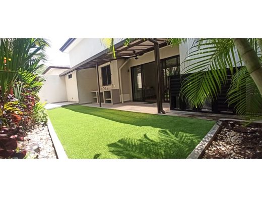 Luxury home in Arraiján, Distrito Arraiján