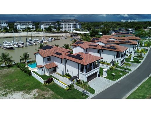 منزل ﻓﻲ Río Hato, Distrito de Antón