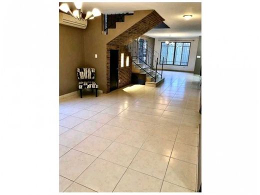 Maison de luxe à Panamá, Distrito de Panamá