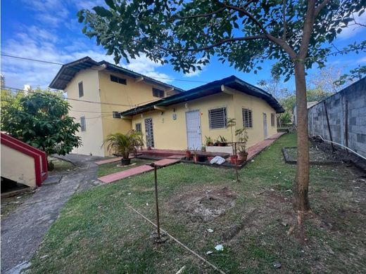 토지 / 파나마 시, Distrito de Panamá