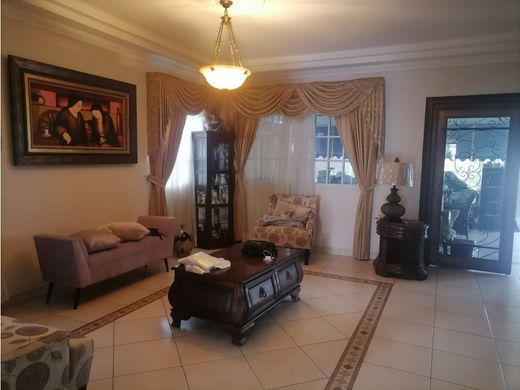 Luxury home in Panama City, Distrito de Panamá